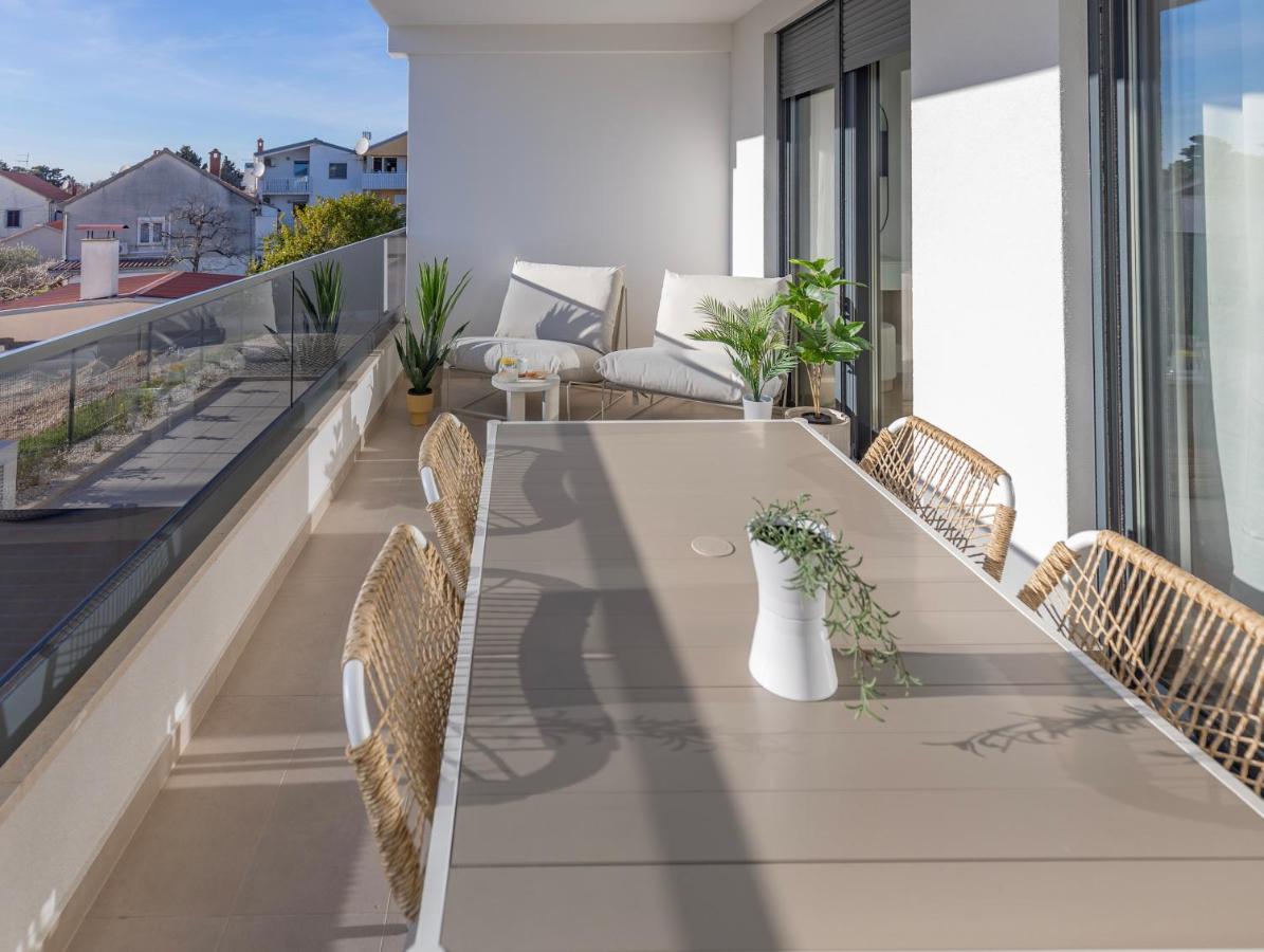Apartment Modern Mediterranean Superior